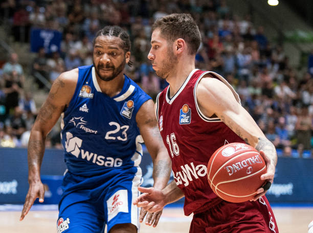 上拥有更多 上拥有更多